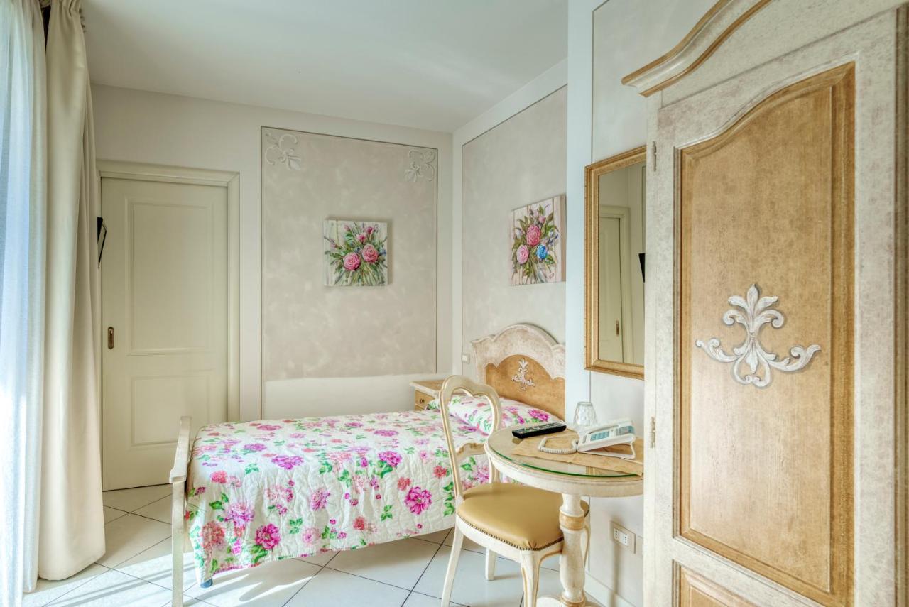 Villa Liberty Boario Terme Kültér fotó