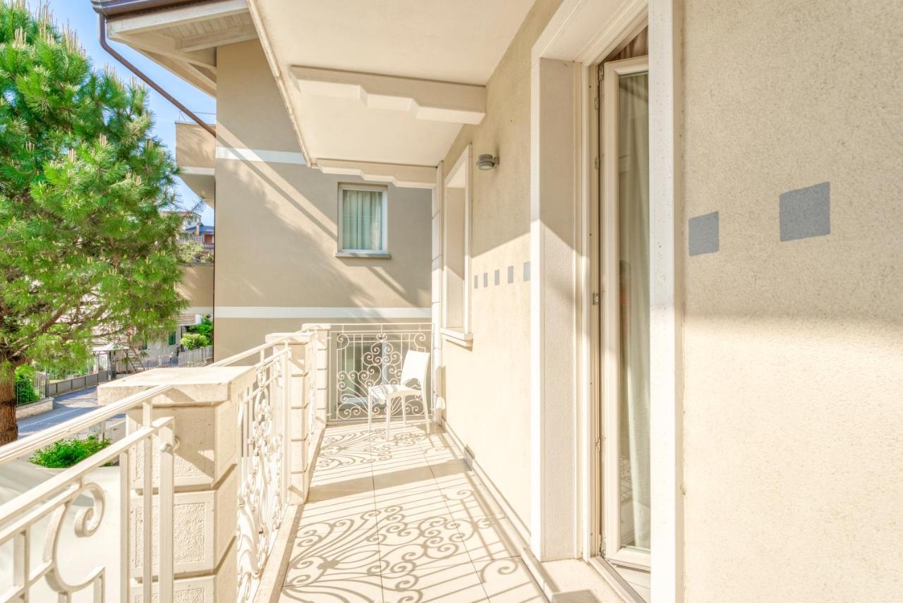 Villa Liberty Boario Terme Kültér fotó
